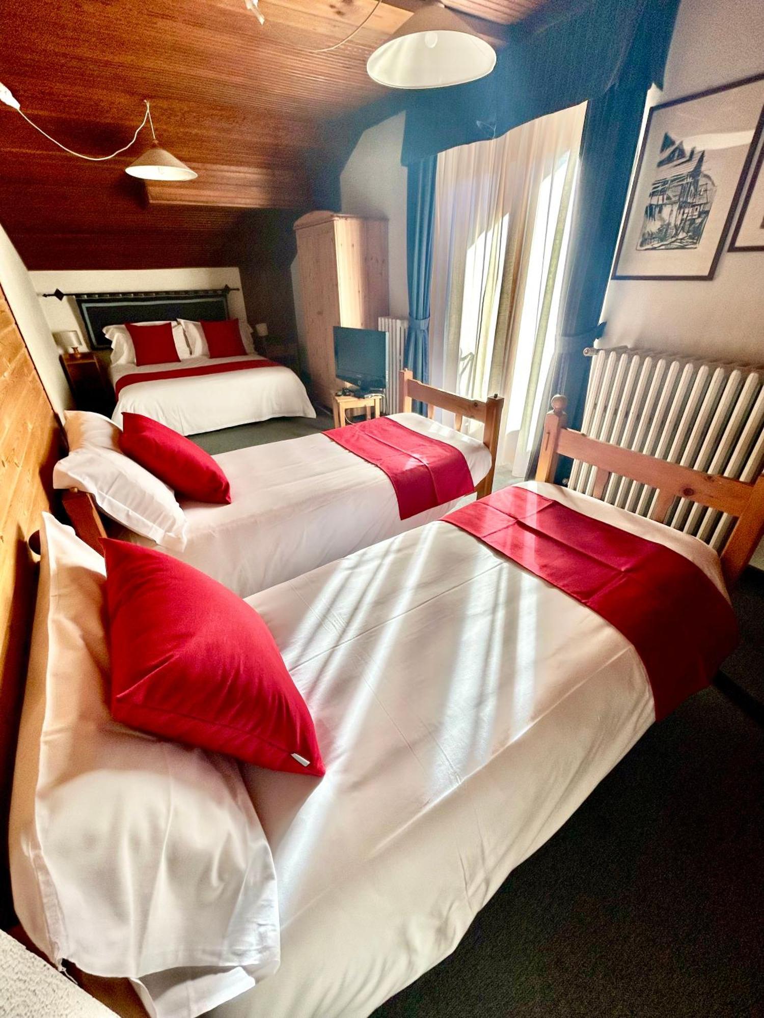 Hotel La Nigritella Bardonecchia Esterno foto